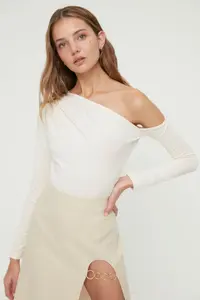 TRENDYOLMİLLA Ecru Asymmetric Yaka Long Sleeve Flexible snaps Knitting Bodysuit .D.0080 - Image 4