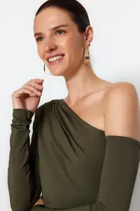 TRENDYOLMİLLA Khaki Asymmetric Yaka Long Sleeve Flexible snaps Knitting Bodysuit .D.0080 - Image 2