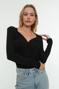 TRENDYOLMİLLA Black padded Drape Detailed Fitted Flexible snaps Knitting Bodysuit .D.0156 - Image 2