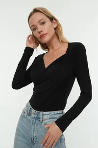TRENDYOLMİLLA Black padded Drape Detailed Fitted Flexible snaps Knitting Bodysuit .D.0156 - Image 3