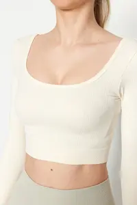 TRENDYOLMİLLA Beige seamless/Seamless Crop Extra Flexible Knitting Sports Top/Blouse - Image 3