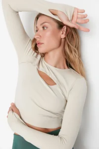 TRENDYOLMİLLA Stone Crop Window/Cut Out and Thumb Hole Detailed Knitting Sports Top/Blouse - Image 2