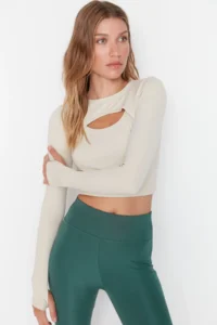 TRENDYOLMİLLA Stone Crop Window/Cut Out and Thumb Hole Detailed Knitting Sports Top/Blouse - Image 4