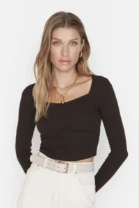 TRENDYOLMİLLA Brown Stitching Detailed Fitted Crop Ribbed Flexible Knitting Blouse