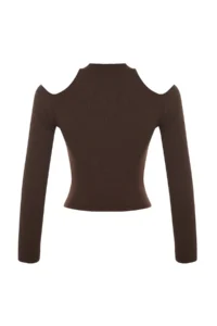 TRENDYOLMİLLA Brown Carmen Collar Choker Detailed Fitted Crop Ribbed Knitting Blouse - Image 7