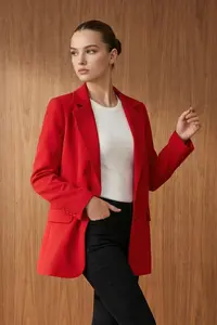 TRENDYOLMİLLA Red Regular Lined buttoned Weaving Blazer Jacket - Image 2
