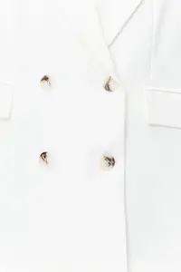 TRENDYOLMİLLA White Oversized Lined buttoned Weaving Blazer Jacket - Image 4