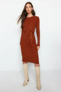 TRENDYOLMİLLA Brick Rejection Midi Knitwear Belt Detailed Dress - Image 2