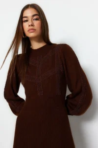 TRENDYOLMİLLA Brown Mini Knitwear Lace Dress - Image 2