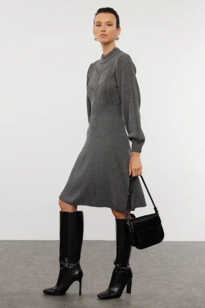 TWOAW22EL0011-GRAY_1