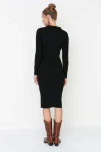 TRENDYOLMİLLA Black Midi Knitwear Polo Shirt Collar Dress - Image 6