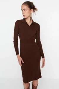 TRENDYOLMİLLA Brown Midi Knitwear Polo Shirt Collar Dress - Image 2