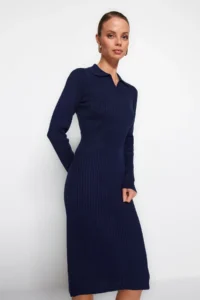 TRENDYOLMİLLA Navy Blue Midi Knitwear Polo Shirt Collar Dress - Image 2