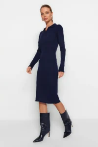 TRENDYOLMİLLA Navy Blue Midi Knitwear Polo Shirt Collar Dress - Image 3