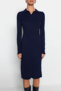 TRENDYOLMİLLA Navy Blue Midi Knitwear Polo Shirt Collar Dress - Image 4
