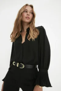 TRENDYOLMİLLA Black Boho Spanish Arm Regular Normal Pattern Weaving Shirt - Image 6