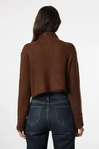 TRENDYOLMİLLA Brown Crop Soft textured Dog collar Knitwear Cardigan - Image 5