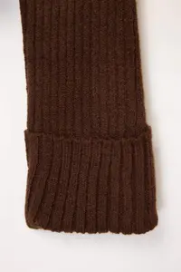 TRENDYOLMİLLA Brown Crop Soft textured Dog collar Knitwear Cardigan - Image 7