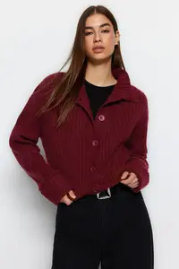 TRENDYOLMİLLA Burgundy Crop Soft textured Dog collar Knitwear Cardigan