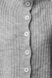 TRENDYOLMİLLA Dark Gray Crop Soft textured Dog collar Knitwear Cardigan - Image 4