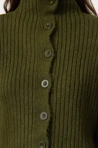 TRENDYOLMİLLA Khaki Crop Soft textured Dog collar Knitwear Cardigan - Image 4