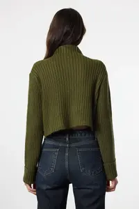 TRENDYOLMİLLA Khaki Crop Soft textured Dog collar Knitwear Cardigan - Image 5