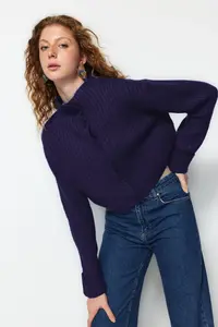 TRENDYOLMİLLA Navy Blue Crop Soft textured Dog collar Knitwear Cardigan - Image 3
