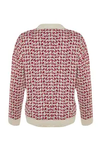 TRENDYOLMİLLA Beige Wide Pattern Knitwear Cardigan - Image 9