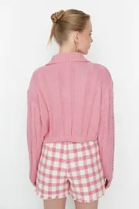 TRENDYOLMİLLA Pink Crop Polo Shirt Collar Knitwear Cardigan - Image 4