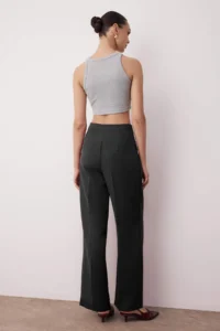 TRENDYOLMİLLA Black Wide Leg/Wide Leg High Waist Weaving Dress Pants - Image 4