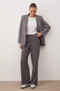 TRENDYOLMİLLA Anthracite Wide Leg/Wide Leg Weaving Dress Pants - Image 3