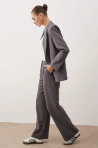 TRENDYOLMİLLA Anthracite Wide Leg/Wide Leg Weaving Dress Pants - Image 4