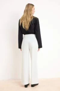 TRENDYOLMİLLA White  Wide Leg/Wide Leg Weaving Pants - Image 4