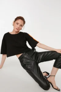 TRENDYOLMİLLA Black Cigarette Weaving Faux Leather New year Pants - Image 5