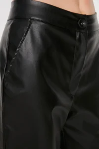 TRENDYOLMİLLA Black Cigarette Weaving Faux Leather New year Pants - Image 8