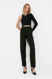 TRENDYOLMİLLA Black Straight/Plain Kesim Weaving Dress Pants - Image 2
