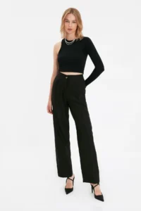 TRENDYOLMİLLA Black Straight/Plain Kesim Weaving Dress Pants - Image 3
