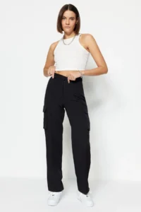 TRENDYOLMİLLA Black Cargo Straight/Plain Kesim Weaving double pocket Weaving Pants - Image 5