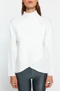 TRENDYOLMİLLA Cream White Cotton Zipper Detailed Dog collar Knitting Sports Sweatshirt - Image 4