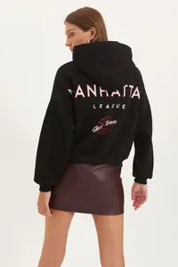 TRENDYOLMİLLA Black Back Print Detailed Hooded Thick Fleece Inside Knitting Sweatshirt
