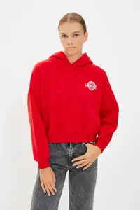 TRENDYOLMİLLA Red Back Print Detailed Hooded Thick Fleece Inside Knitting Sweatshirt - Image 4