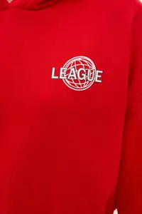TRENDYOLMİLLA Red Back Print Detailed Hooded Thick Fleece Inside Knitting Sweatshirt - Image 5