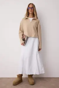 TRENDYOLMİLLA Beige Thessaloniki/Knitwear look Zippered Collar Regular/Normal Pattern Knitting Sweatshirt - Image 2