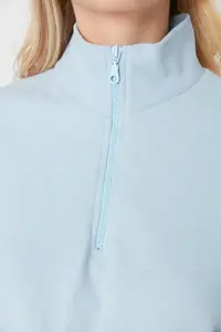 TRENDYOLMİLLA Mavi Thessaloniki/Knitwear look Zippered Collar Regular/Normal Pattern Knitting Sweatshirt - Image 8