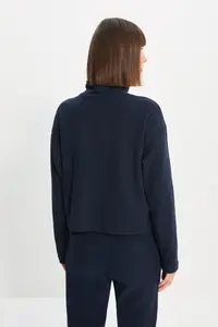 TRENDYOLMİLLA Navy Blue Thessaloniki/Knitwear look Zippered Collar Regular/Normal Pattern Knitting Sweatshirt - Image 9