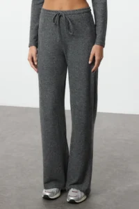 TRENDYOLMİLLA Anthracite soft Crop and Wide Leg/Wide Leg Knitting Bottom Top Set - Image 4