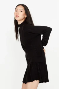 TRENDYOLMİLLA Black pleated Etekli Knitwear Top and Bottom Set - Image 2