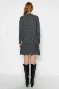TRENDYOLMİLLA Anthracite pleated Etekli Knitwear Top and Bottom Set - Image 5