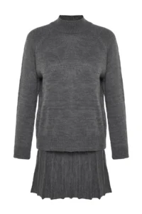 TRENDYOLMİLLA Anthracite pleated Etekli Knitwear Top and Bottom Set - Image 6