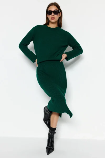 TWOAW23AU00217-GREEN_1